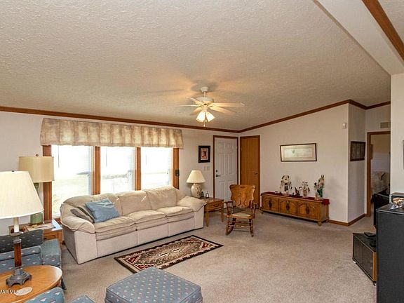 2nd image of 3707 Winesap Dr NW