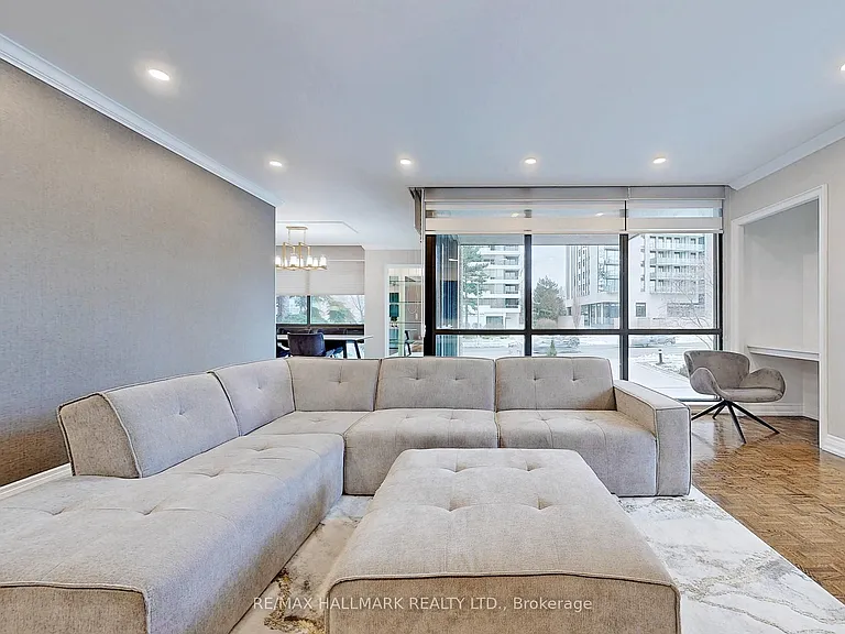 619 Avenue Rd #201 — Photo 12