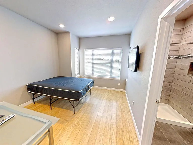 505 S 2nd St #A — Photo 3