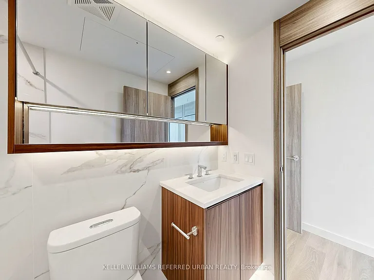 18 Esther Shiner Blvd #2002 — Photo 10