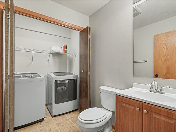 5th image of 2950 Samuel Ct SW Unit C