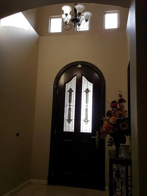 4 bed, 2047 sqft, $2,550 — Photo 3