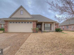 230 Gloucester Dr, Bossier City, LA 71111