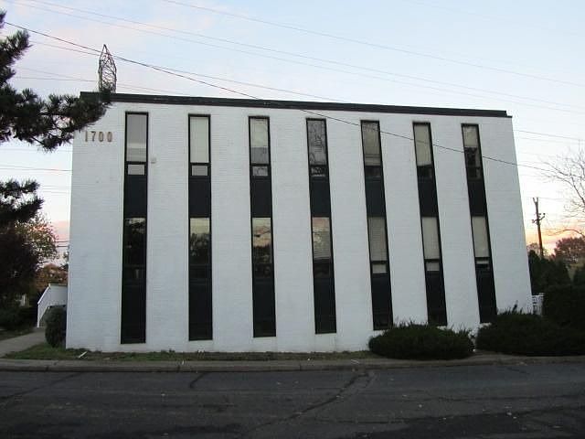 2nd image of 1700 Route 3