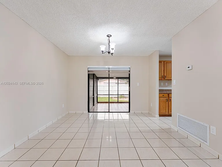 13360 SW 46th St — Photo 5