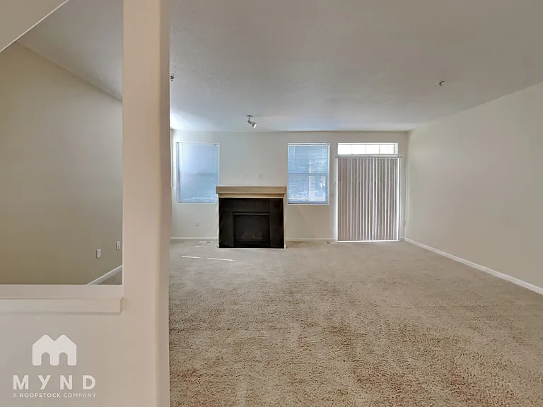 15390 SW Mallard Dr #103 — Photo 3