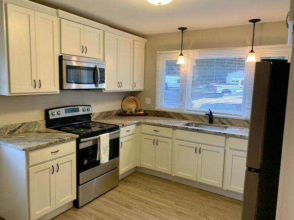 9 Pleasant St #9B