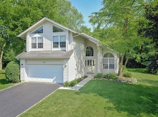 1185 Mallard Ct, Fox Lake, IL 60020