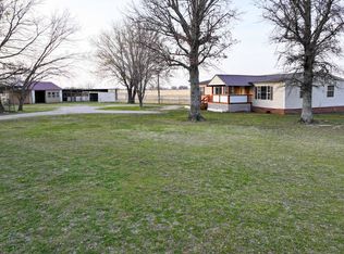 16427 Vinita Rd, Nowata, OK 74048
