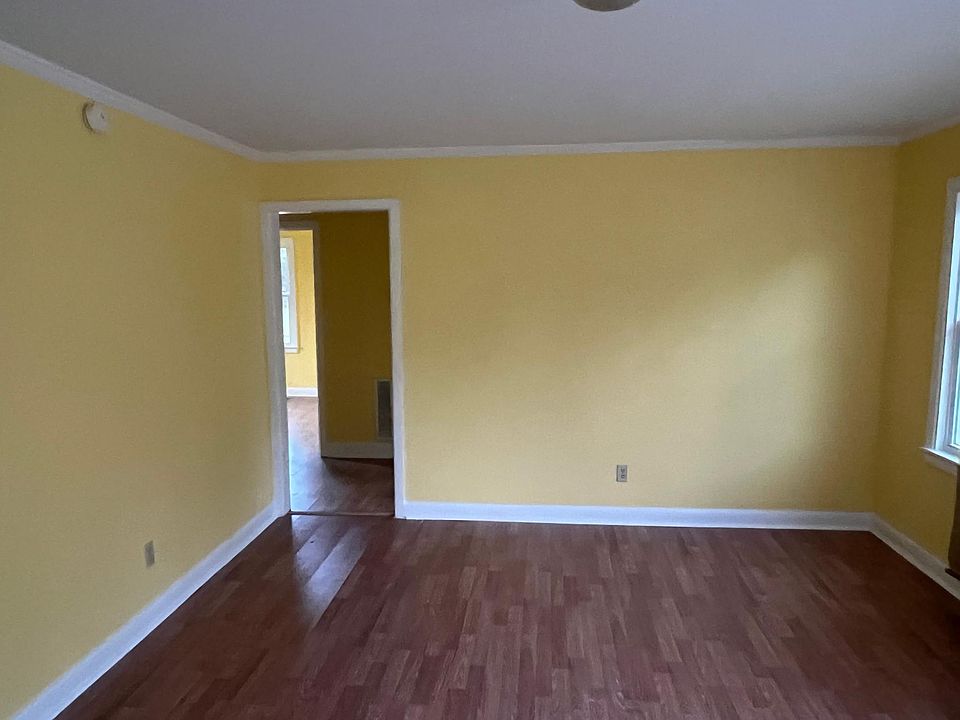 1st image of 501 Dail St
