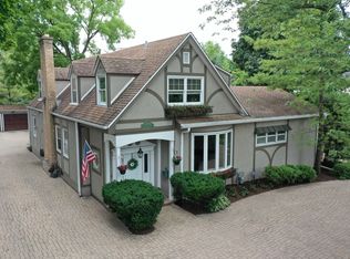 1216 Willow Rd, Winnetka, IL 60093