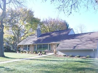 307 W Mount Royal Rd, Glendale, WI 53217