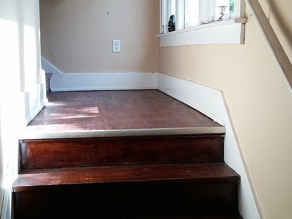 2nd image of 1044 Franklin St SE APT 2