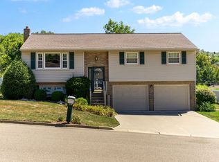 904 Dellapenna Dr, Johnson City, NY 13790