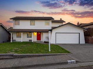 1213 Kathileen Way, Petaluma, CA 94952