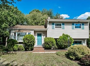 1906 Kenyon Ave, South Plainfield, NJ 07080