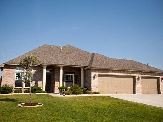 1st image of 3205 Montebello