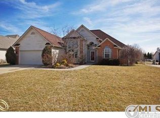 4183 Westbrook Dr, Ann Arbor, MI 48108