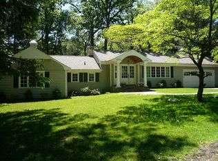 55 Crooked Trail Rd, Norwalk, CT 06853