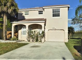 669 NW 151st Ave, Pembroke Pines, FL 33028