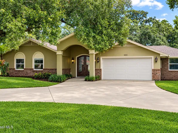 3810 Oakhill Dr, Titusville, FL 32780