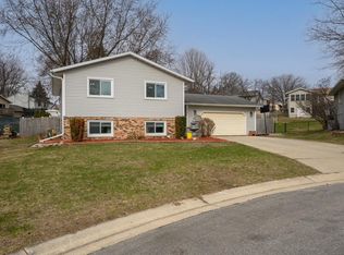 3321 8th Ln NW, Rochester, MN 55901