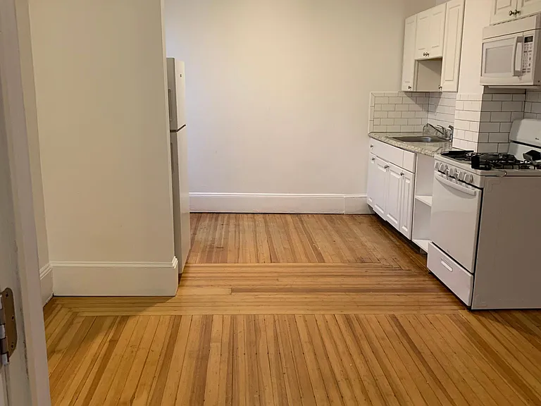61 W Center St #1 — Photo 6