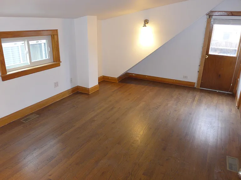 top floor bedroom