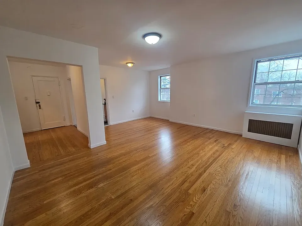 47 Crescent Ave #2