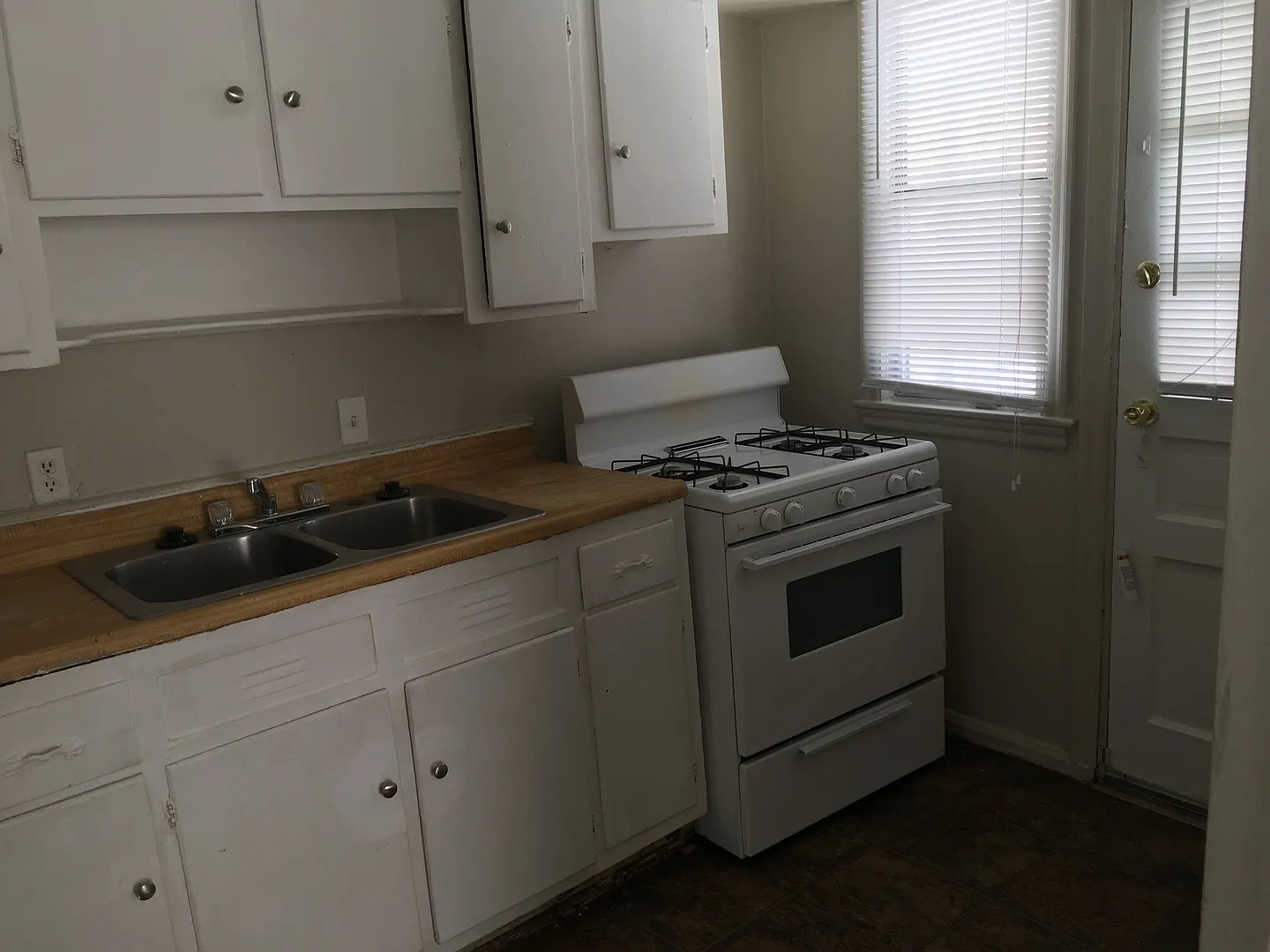 368 N Roosevelt (6-7) (Dup) — Photo 3