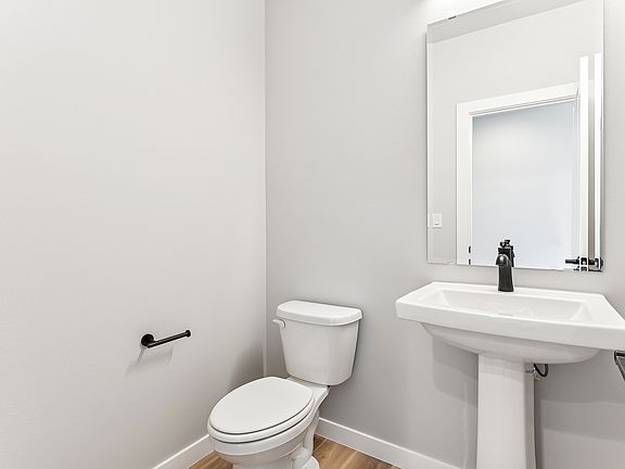 Images are of Hawk Plan, Selections and Colors may vary. See Site Agent for details.