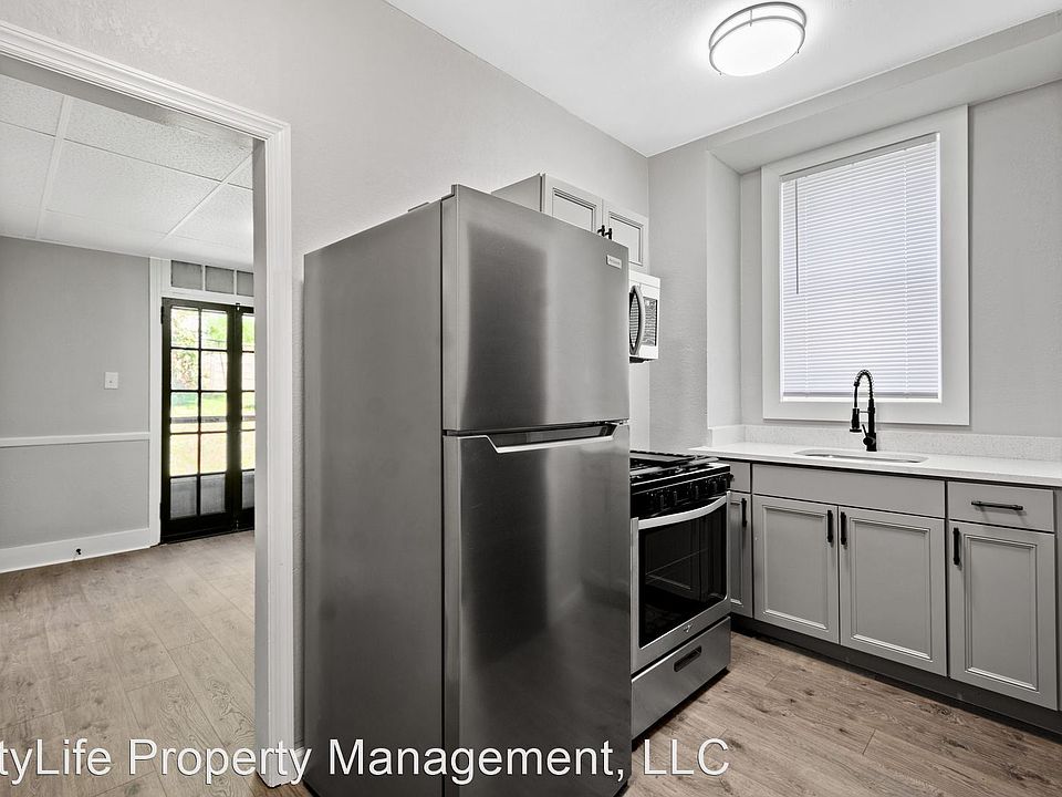 1st image of 944 Jackman Ave #2