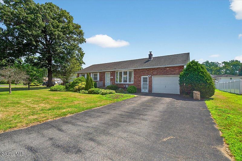 2nd image of 13 Bertone Drive
