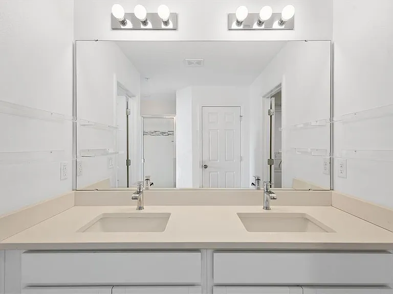 10251 Highline Crest St — Photo 26