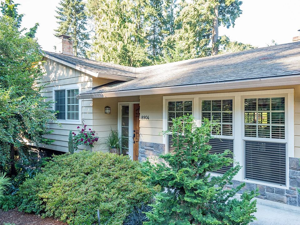 1st image of 8904 NE 30th Ave