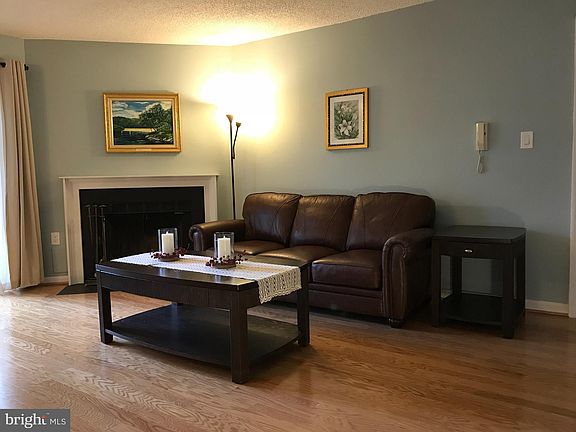 5th image of 7252 Glen Hollow Ct #52/4