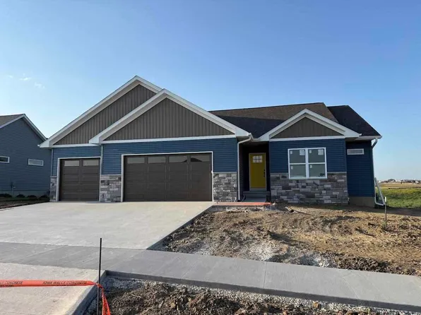 1095 Berkshire Ln, Northliberty, IA 52317