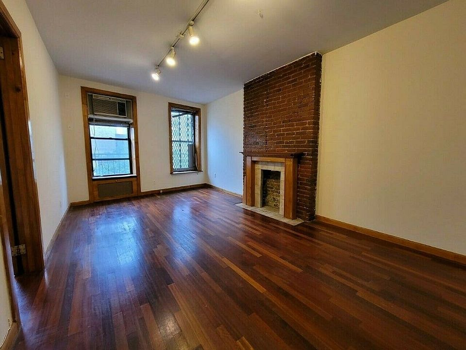1st image of 250 W 78th St #5D