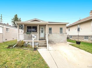 5613 Bedford St, Dearborn Heights, MI 48125