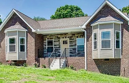 133 Robin Hood Rd Photo 1