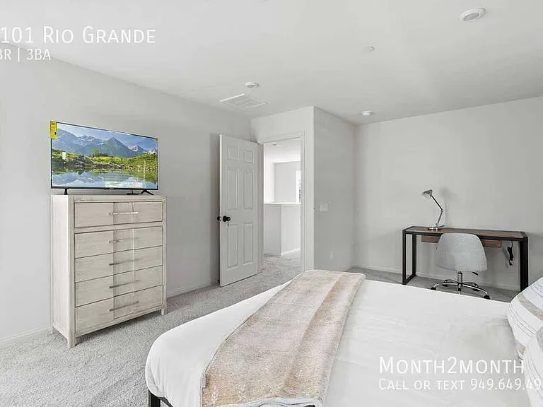 2101 Rio Grande — Photo 9