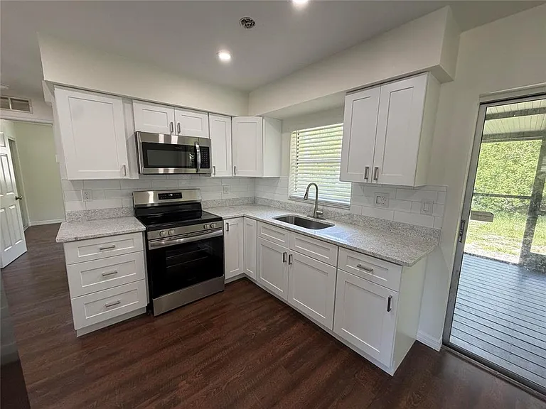 4454 Whitetail Ln — Photo 3
