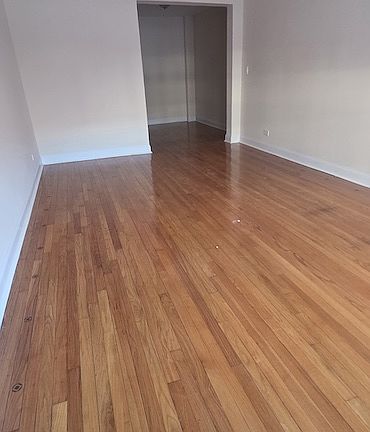 3rd image of 9876 Queens Blvd APT 3