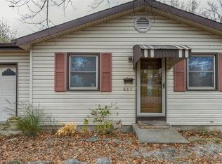 601 E Osage St, Paola, KS 66071