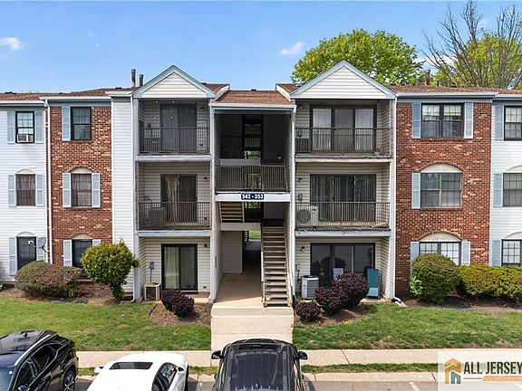 3rd image of 343 Lancaster Ct #D