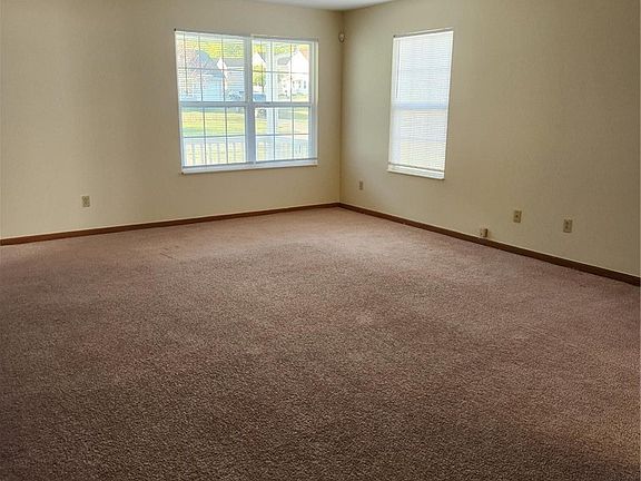 4th image of 2954 Megan Cir