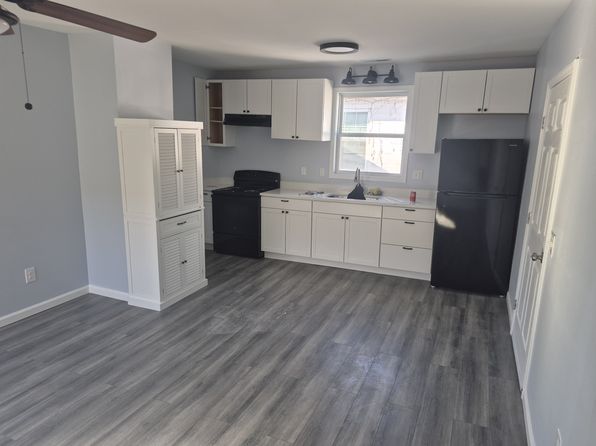 111 E Elm St #B