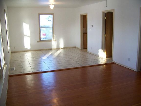 5th image of 2401 Pacific St