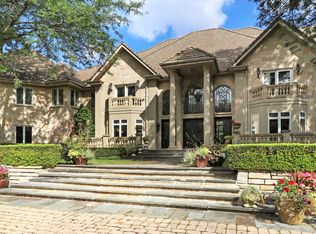 34 W Penny Rd, South Barrington, IL 60010