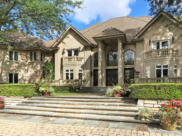 34 W Penny Rd, South Barrington, IL 60010